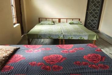 هتل Spot On 73721  Sunitraj Palace