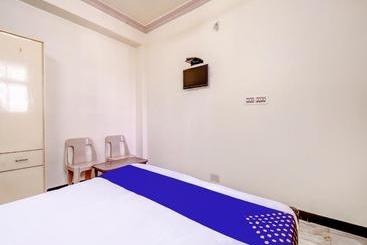 هتل Spot On 75636 Omkar Lodge
