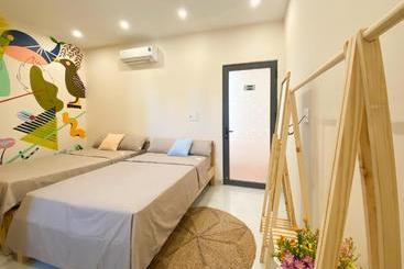 هتل Dear House Near Bai Sau Beach