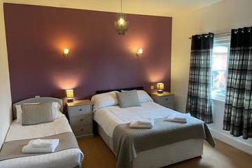هتل The Stokesay Inn & B&b