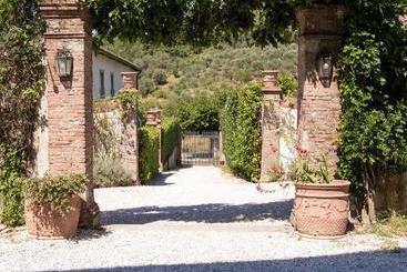 تختخواب و صبحانه Villa Nottolini