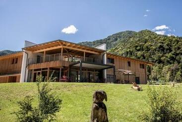 فندق Bosc Del Meneghì