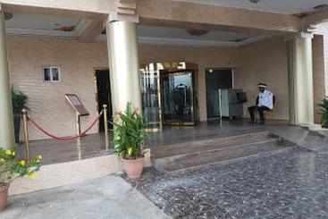 پانسیون Aridolf Resort Wellness And Spa