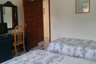 Es Grop Apartments