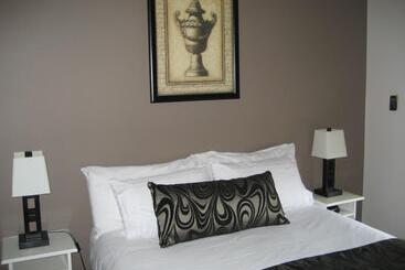 هتل Gallery Apartments