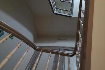 هتل Hôtel Les Acteurs