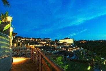 Отель The Beverly Hills Bali A Luxury Villas & Spa