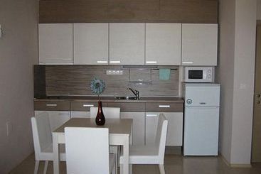 Pomorie Bay Apartments & Spa