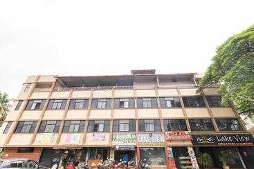 酒店 Spot On 60650 Lake View
