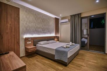 آپارتمان Del Mar  Adults Only