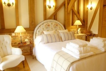 هتل Brook Barn Guest House