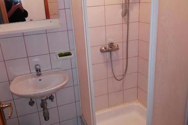 هتل Guest Accommodation Licka Kapa