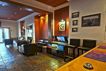 هتل Oaktree Lodge