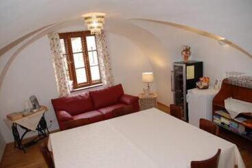 فندق Pension Gästehaus Heller