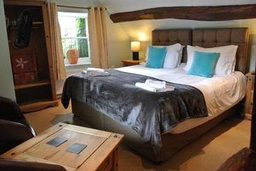 هتل The Horse & Jockey Inn