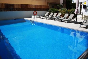 Apartamentos Vistamar Ii