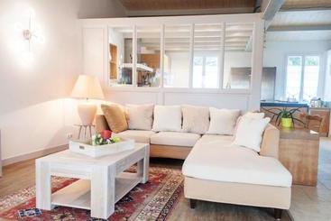 هتل Maison Des Algues