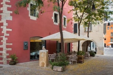 호텔 Museu Llegendes De Girona