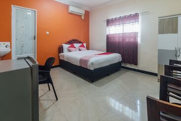 هتل Satria Guest House By Oyo Rooms