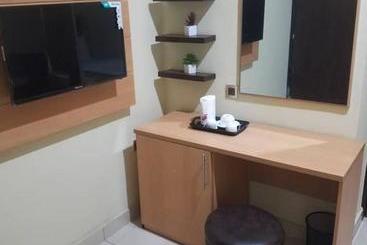 هتل Ayaakaje Guest House