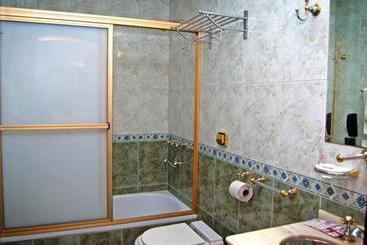 هتل Castelar Cordoba