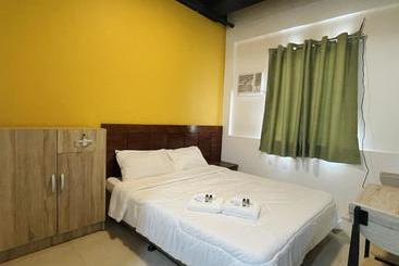 בית מלון כפרי The Colonial Residences - Angeles