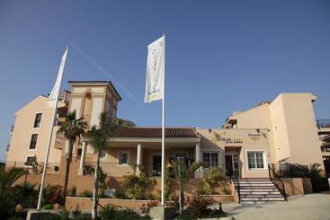 Apartamentos Turisticos Aguilas De Los Collados