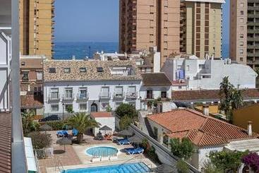 Жильё для туристов Apartamentos Embajador