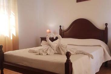 هتل Villa Belinha  Guest House