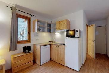 Le Hameau D Orelle Spa & Piscine  Appartments E