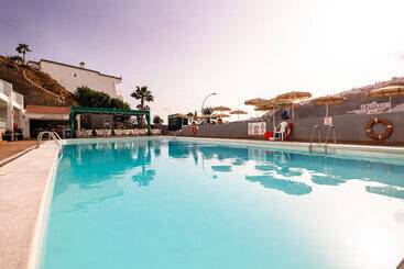 آپارتمان Servatur Castillo de Sol