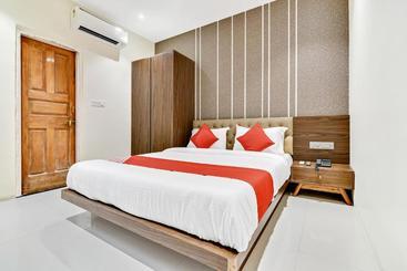 فندق Oyo 37671 Sudarshan Palace