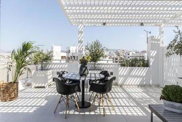 هتل Gallery Suites & Residences