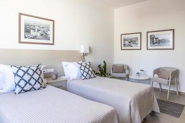 هتل Gallery Suites & Residences