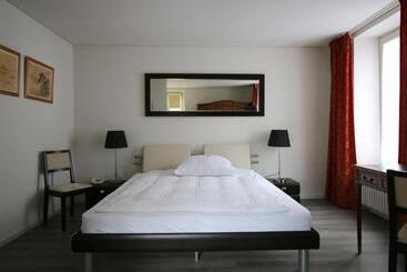 فندق Hôtel De L Ecluse