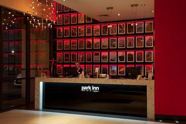 هتل Park Inn By Radisson Belfast