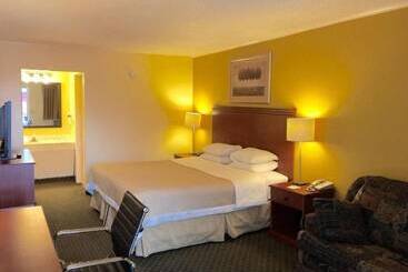 فندق على الطريق Alamo Inn