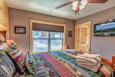 Cozy Knotty And Nice