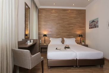 هتل Athens Lotus