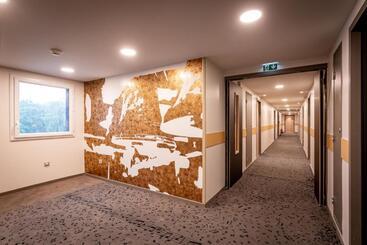 هتل Ibis Styles Valenciennes Petite Foret