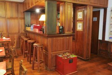 هتل Hosteria Hostal Del Esquiador