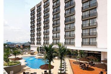 Movich Hotel De Pereira