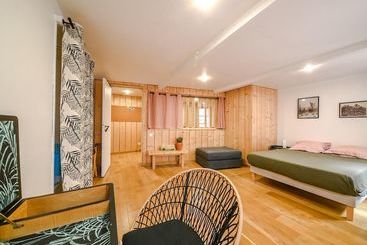 Flow Hostel