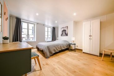 Flow Hostel