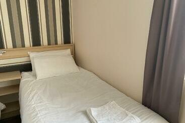 호텔 Arncliffe Lodge