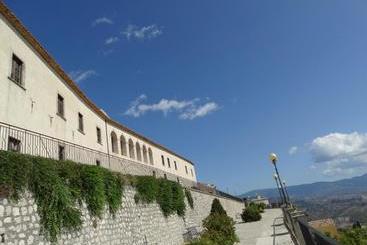 هتل Albergo Palazzo Sant Anna