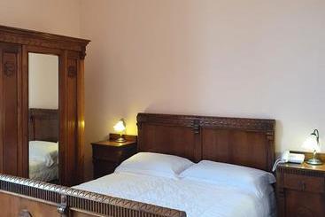هتل Albergo Palazzo Sant Anna