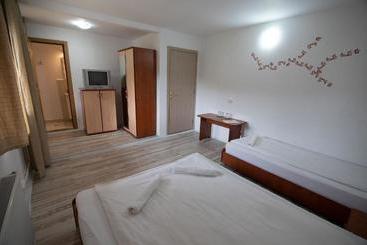 پانسیون Vila Luna Predeal