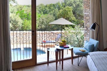 هتل A Speranza Suites Avec Piscine Privative Chauffée