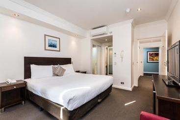 هتل The Esplanade Resort And Spa